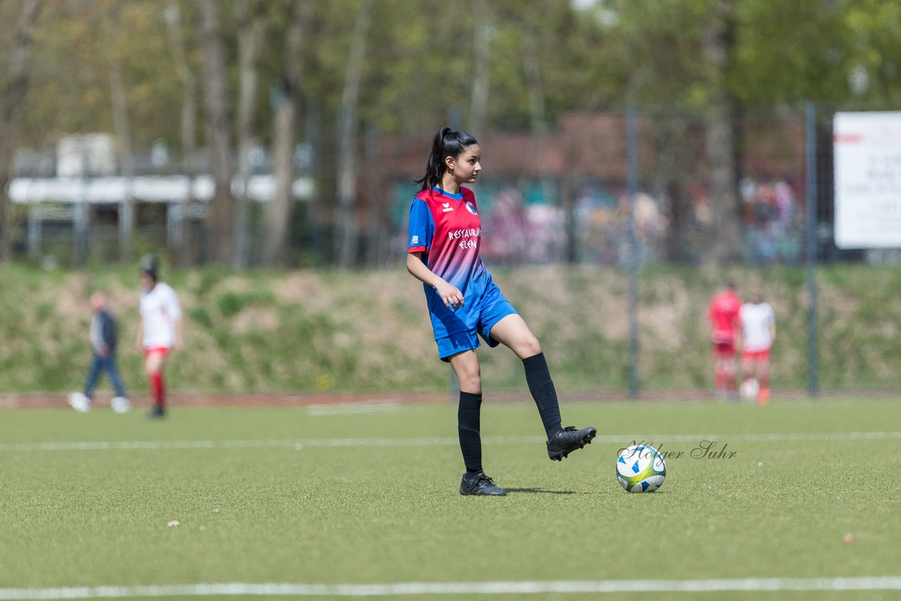 Bild 67 - wCJ Walddoerfer 2 - VfL Pinneberg 2 : Ergebnis: 7:0